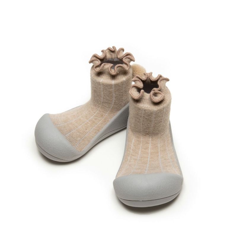 Attipas（アティパス）ベビーシューズ Pom-Pom Beige （11.5/12.5cm）【ボックス入り】